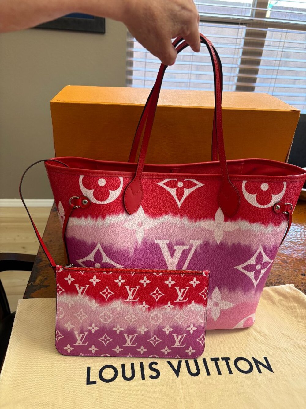 NEW Louis Vuitton Escale Neverful MM